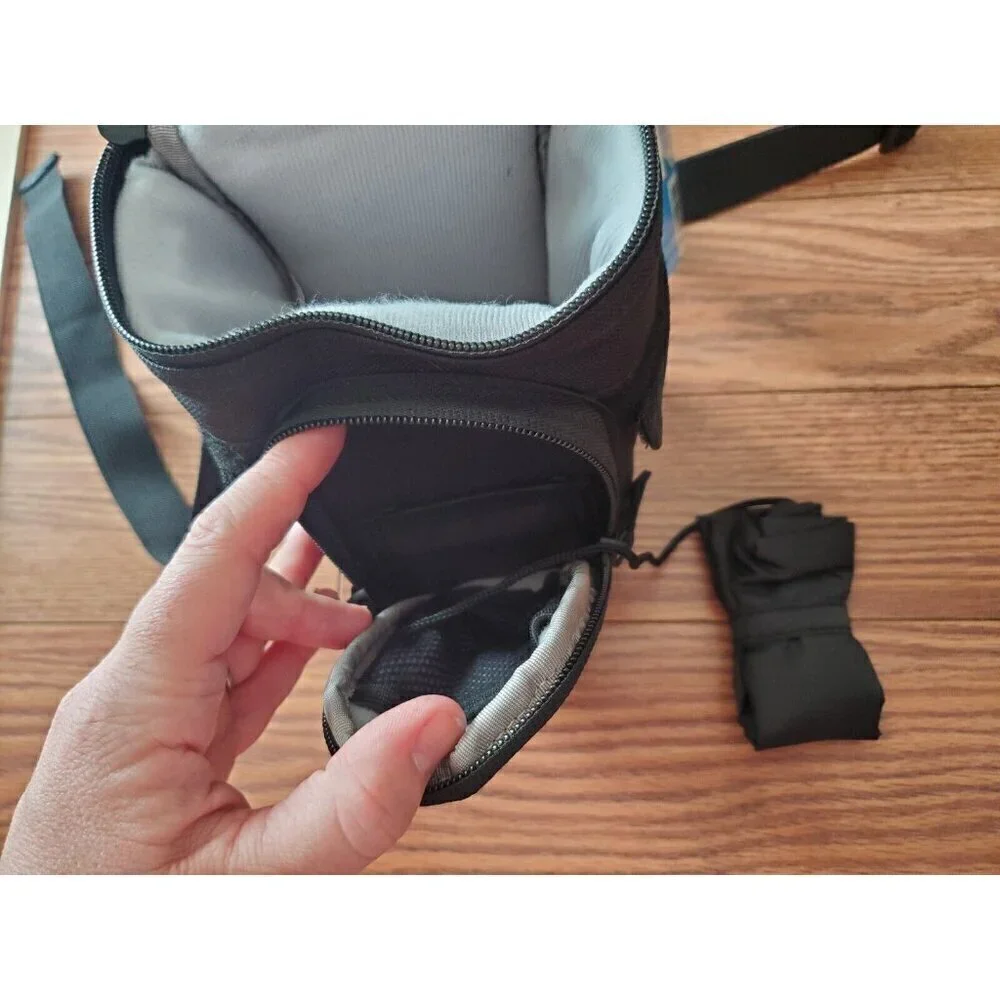 M Rock Camera Bag 506 Niagra black shoulder strap attaches to belt NWT‎